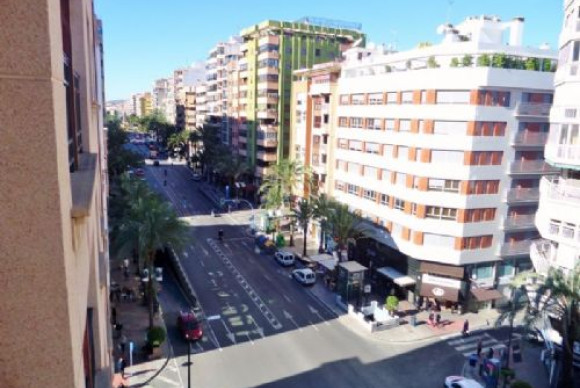 Apartamento / piso - Reventa - Alicante - Alicante