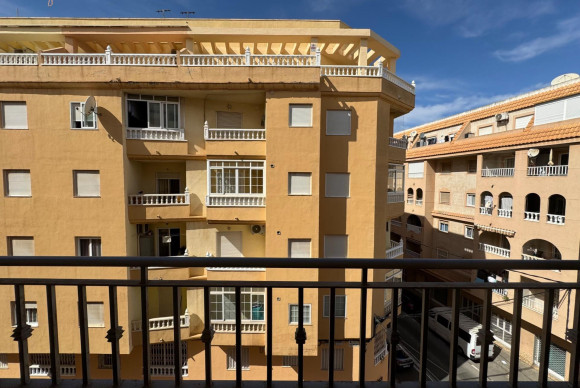 Apartamento / piso - Reventa - Torrevieja - Centro