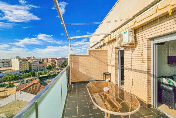 Penthouse - Resale - Torrevieja - Calle Campoamor, 13, 03181