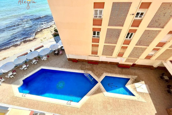 Resale - Apartment  - Torrevieja - Playa del cura
