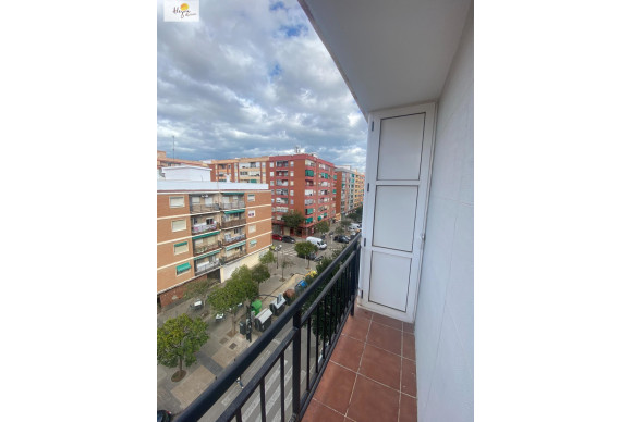 Herverkoop - Appartement  - Valencia - Benicalap