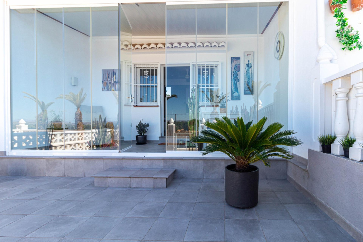 Resale - Terraced house - Torrevieja - Lago jardin
