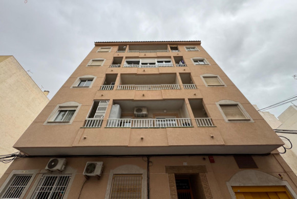 Resale - Apartment  - Torrevieja - Centro
