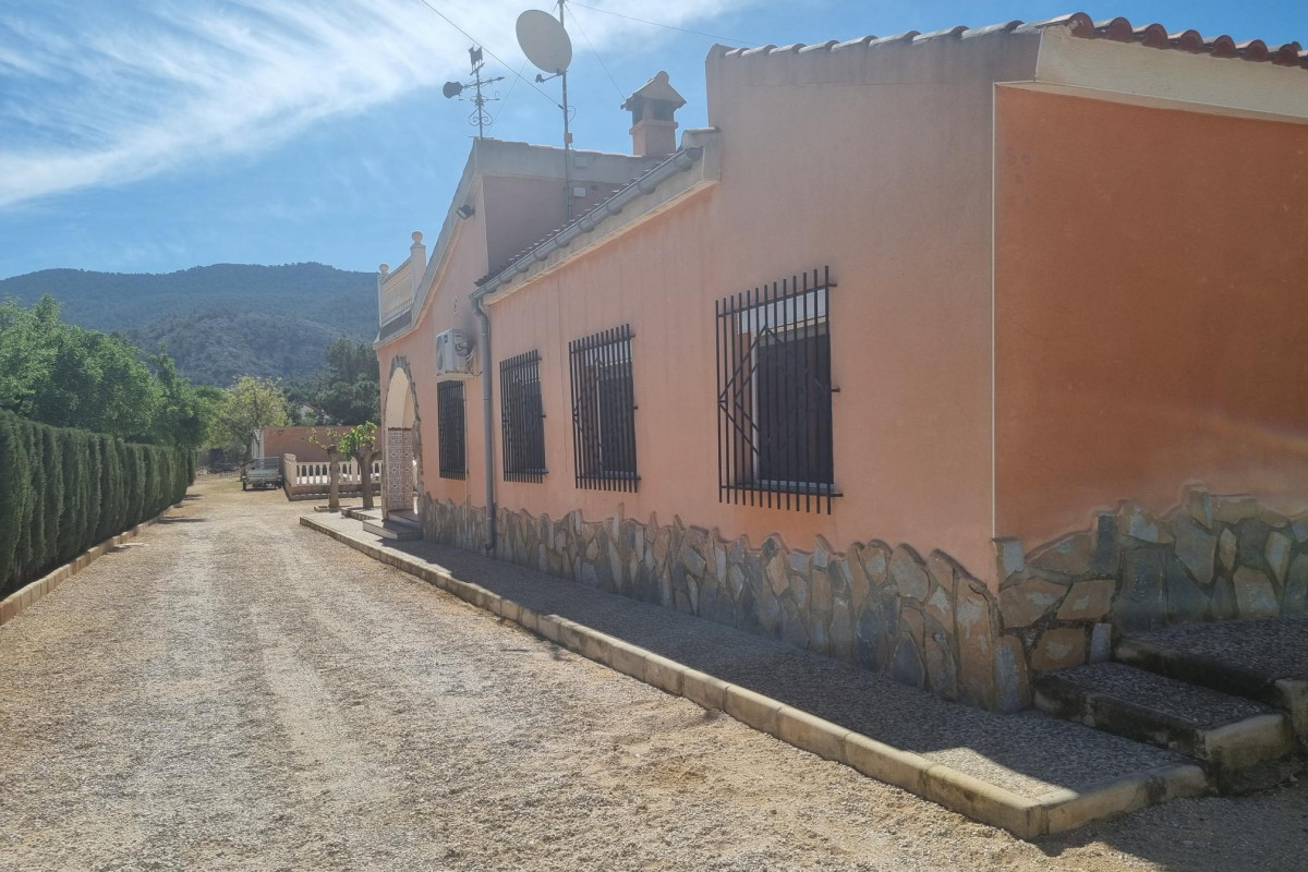 Herverkoop - Landelijke woning - Hondón de las Nieves