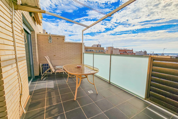 Resale - Penthouse - Torrevieja - Calle Campoamor, 13, 03181