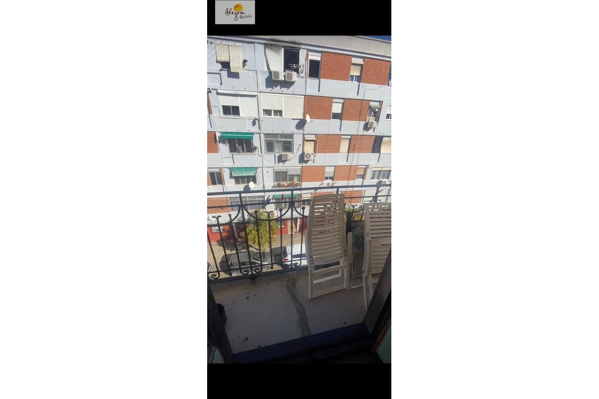 Resale - Apartment  - Valencia - Natzaret