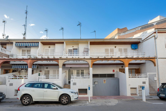 Resale - Terraced house - Torrevieja - Acequion