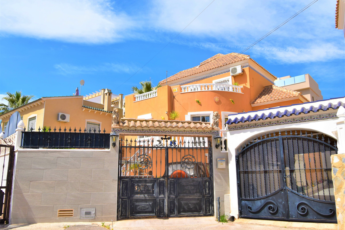 Herverkoop - Vrijstaande Villa - Orihuela Costa - El Galan
