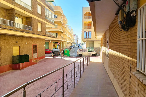 Resale - Apartment  - Torrevieja - La Mata